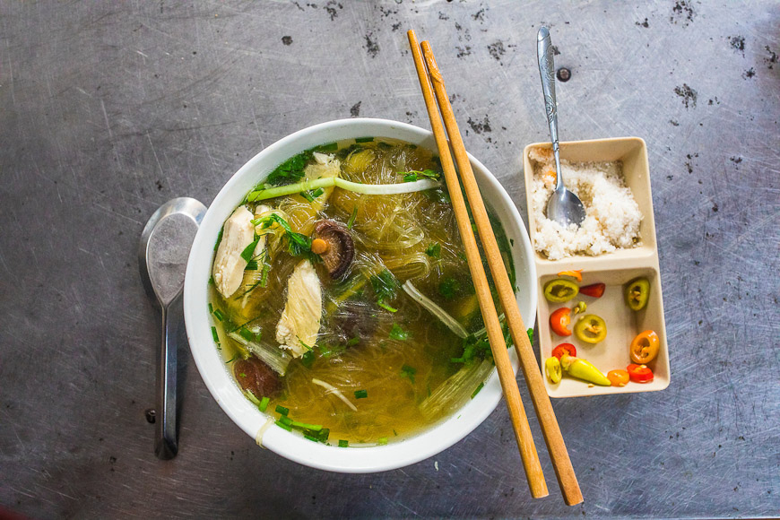 10 must-try Hanoian dishes