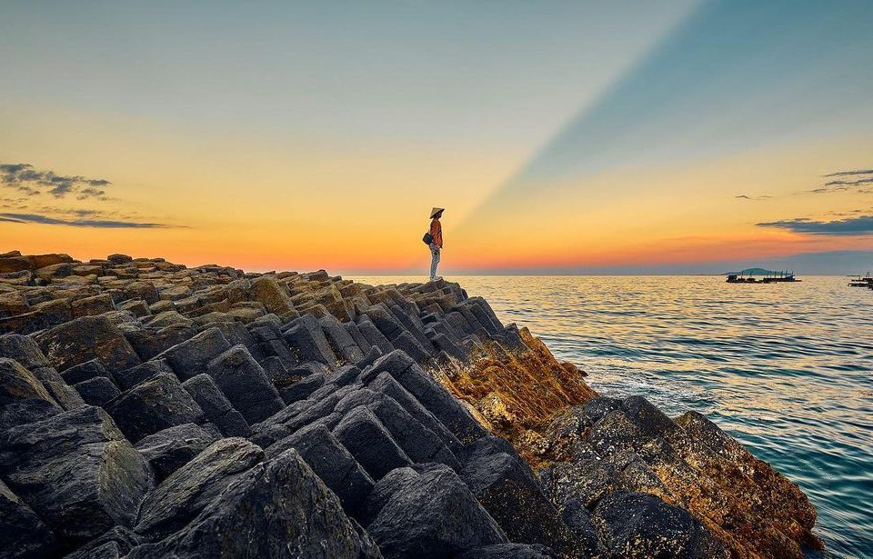 PHU YEN – GOLDEN SUN, AZURE SEA