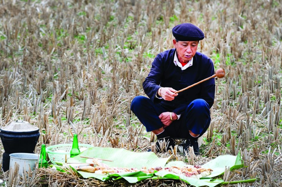 LO LO ETHNIC – BURNING BRIGHTLY